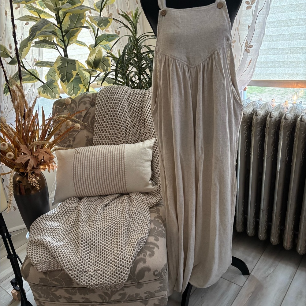 Elegant Beige Women's jumpsuit